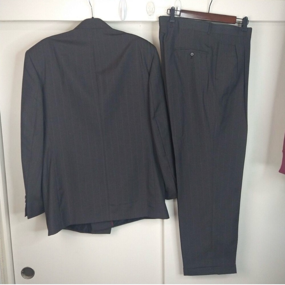 London Square 2 Piece Dress Suit Mens Size 42R Blazer 36x31 Pants Grey Striped - Picture 2 of 7